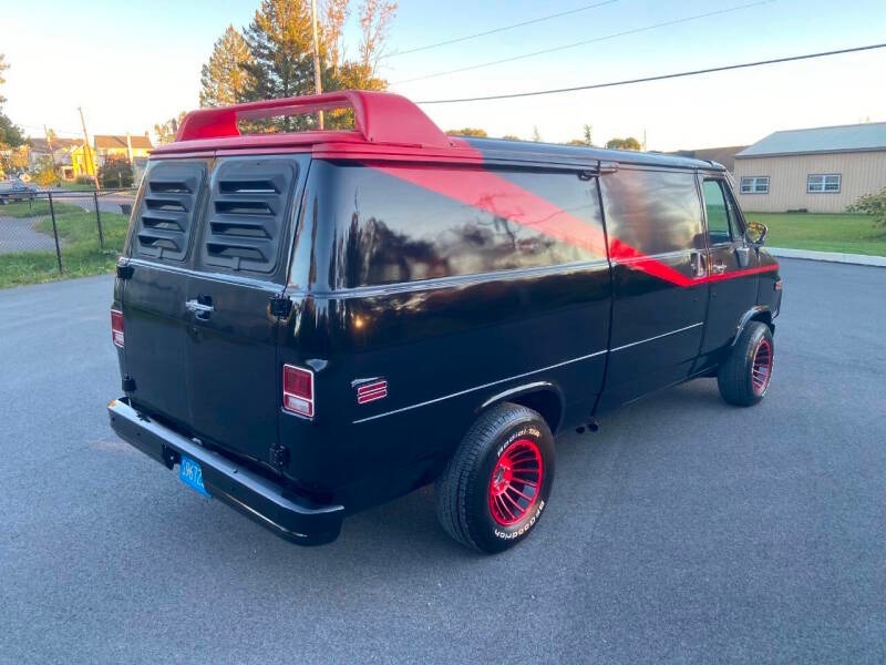 1984 GMC Vandura 17