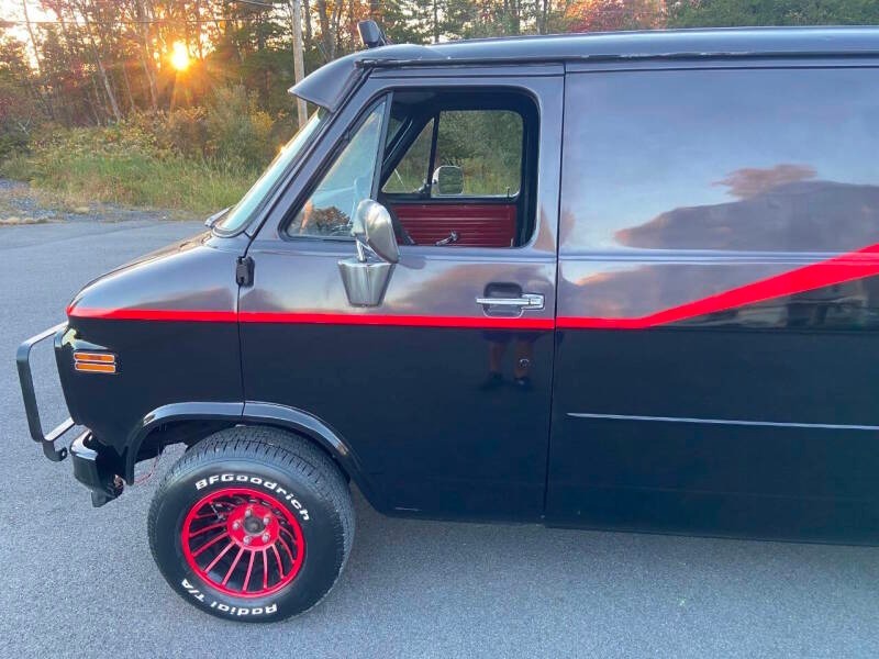 1984 GMC Vandura 33