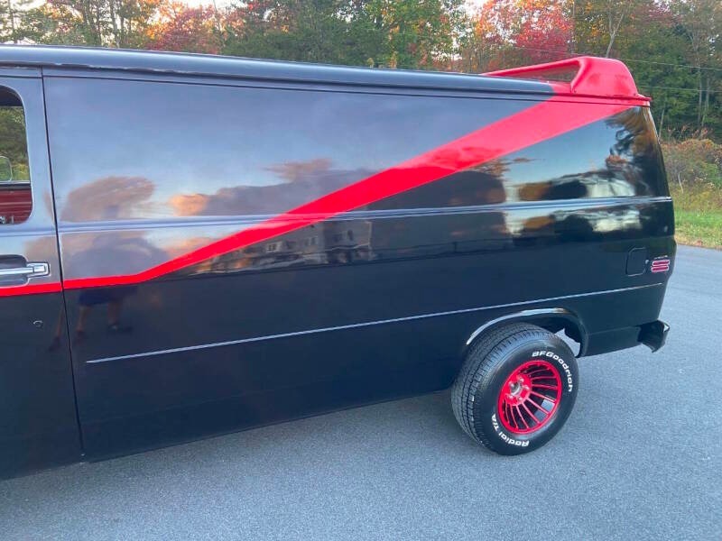 1984 GMC Vandura 34