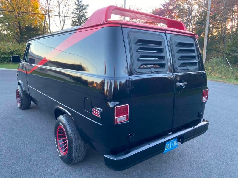 1984 GMC Vandura 36