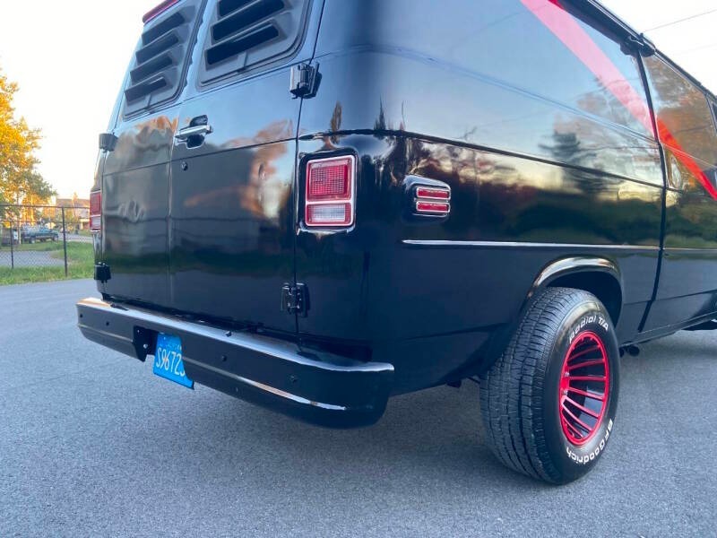 1984 GMC Vandura 39