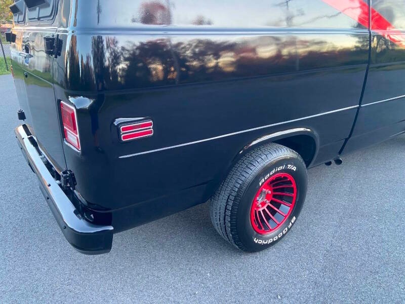 1984 GMC Vandura 40