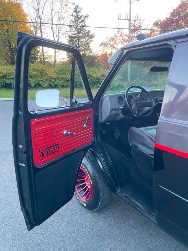 1984 GMC Vandura 47