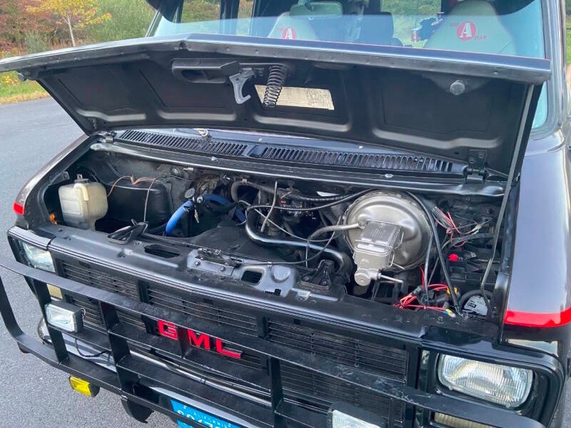 1984 GMC Vandura 74