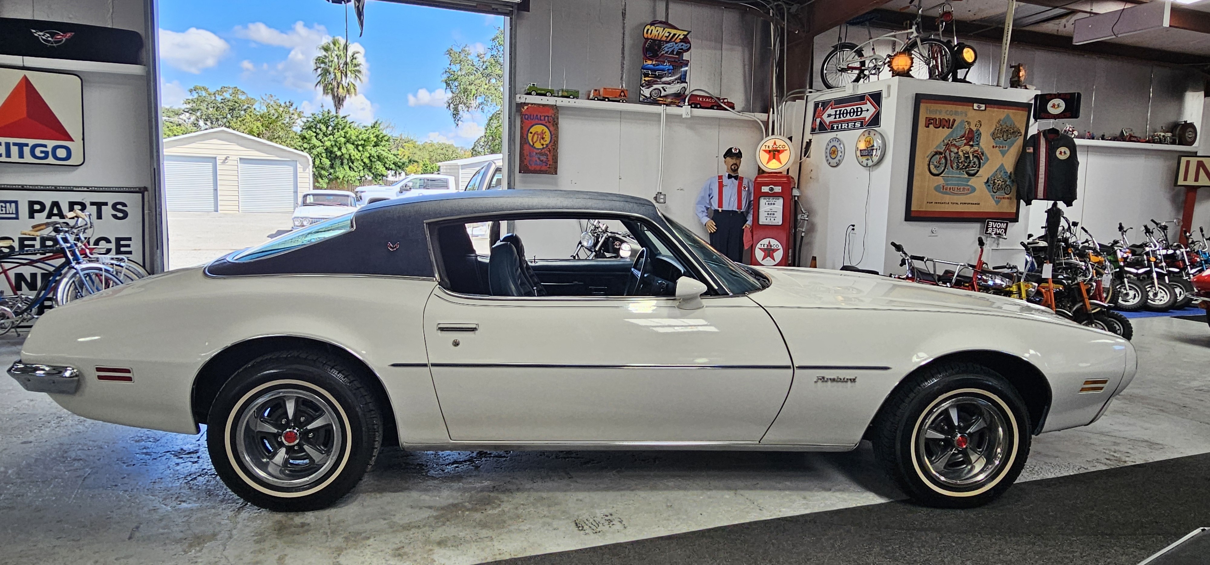 1972 PONTIAC FIREBIRD 8