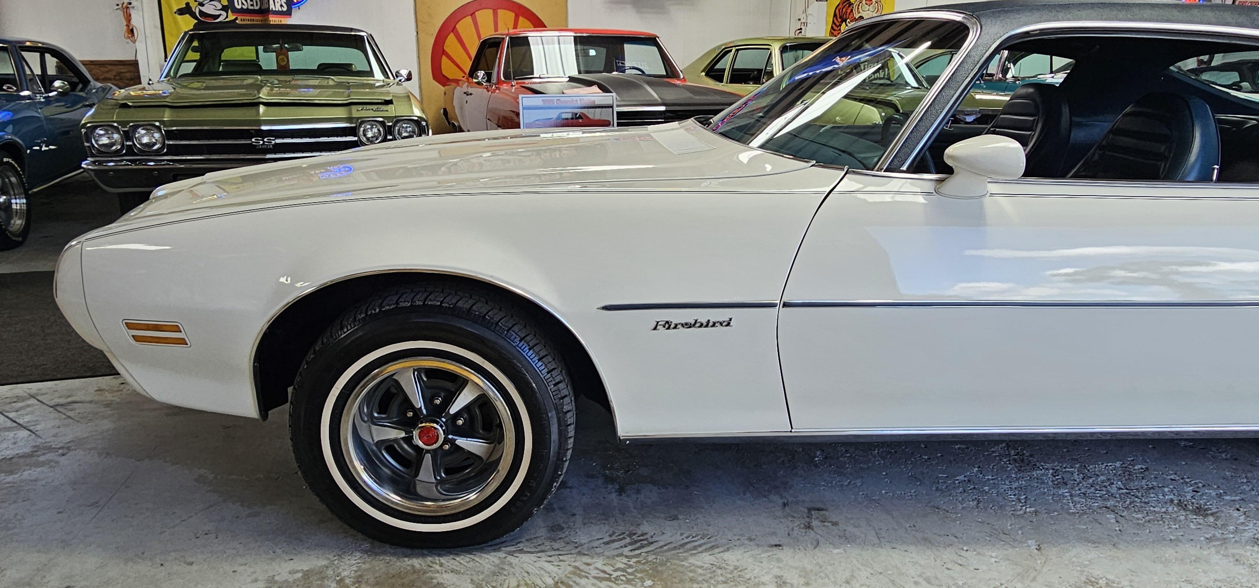 1972 PONTIAC FIREBIRD 29
