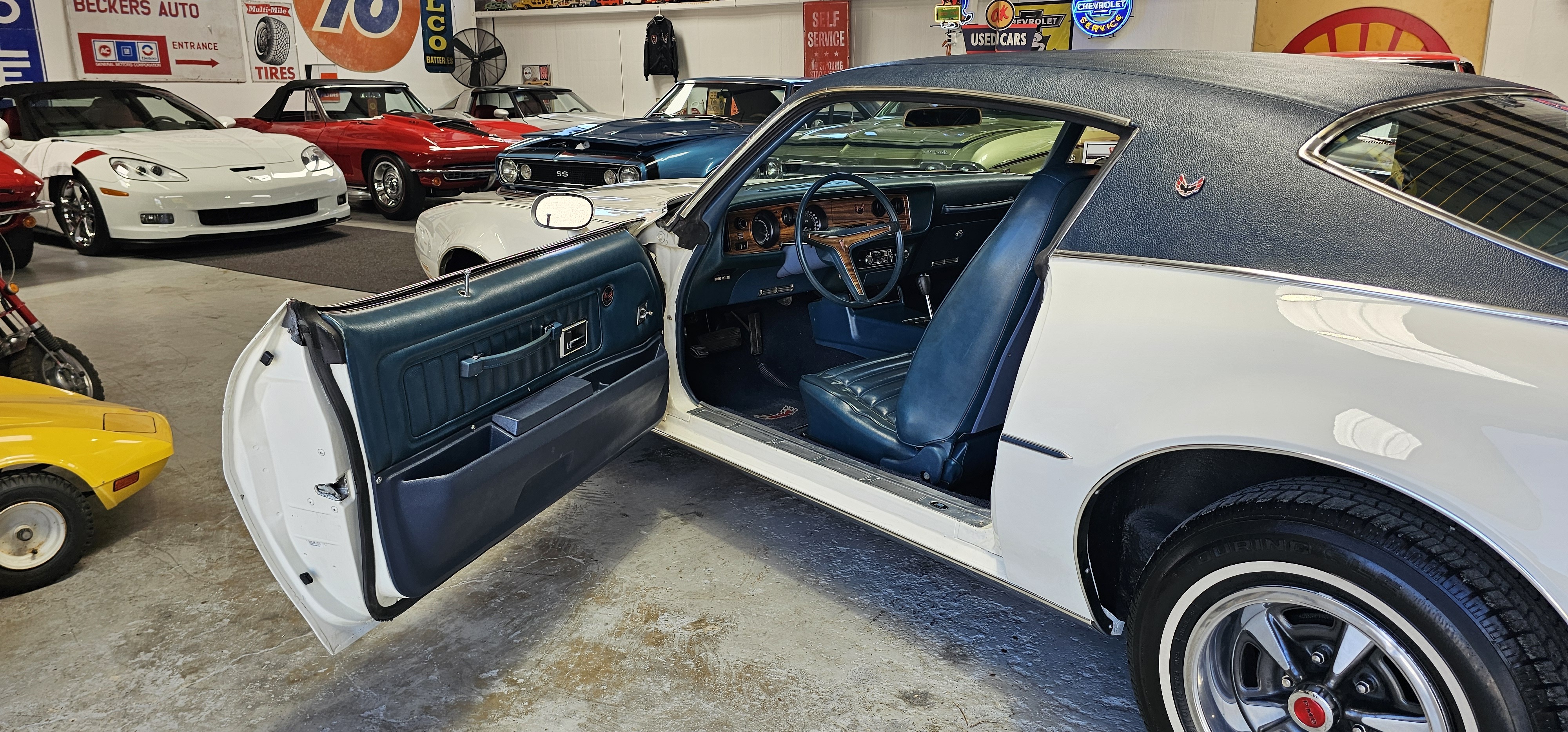 1972 PONTIAC FIREBIRD 46