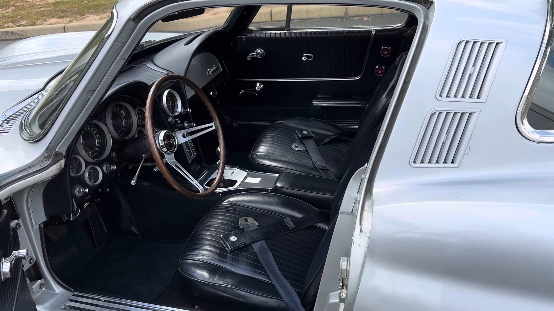 1964 Chevrolet Corvette 4