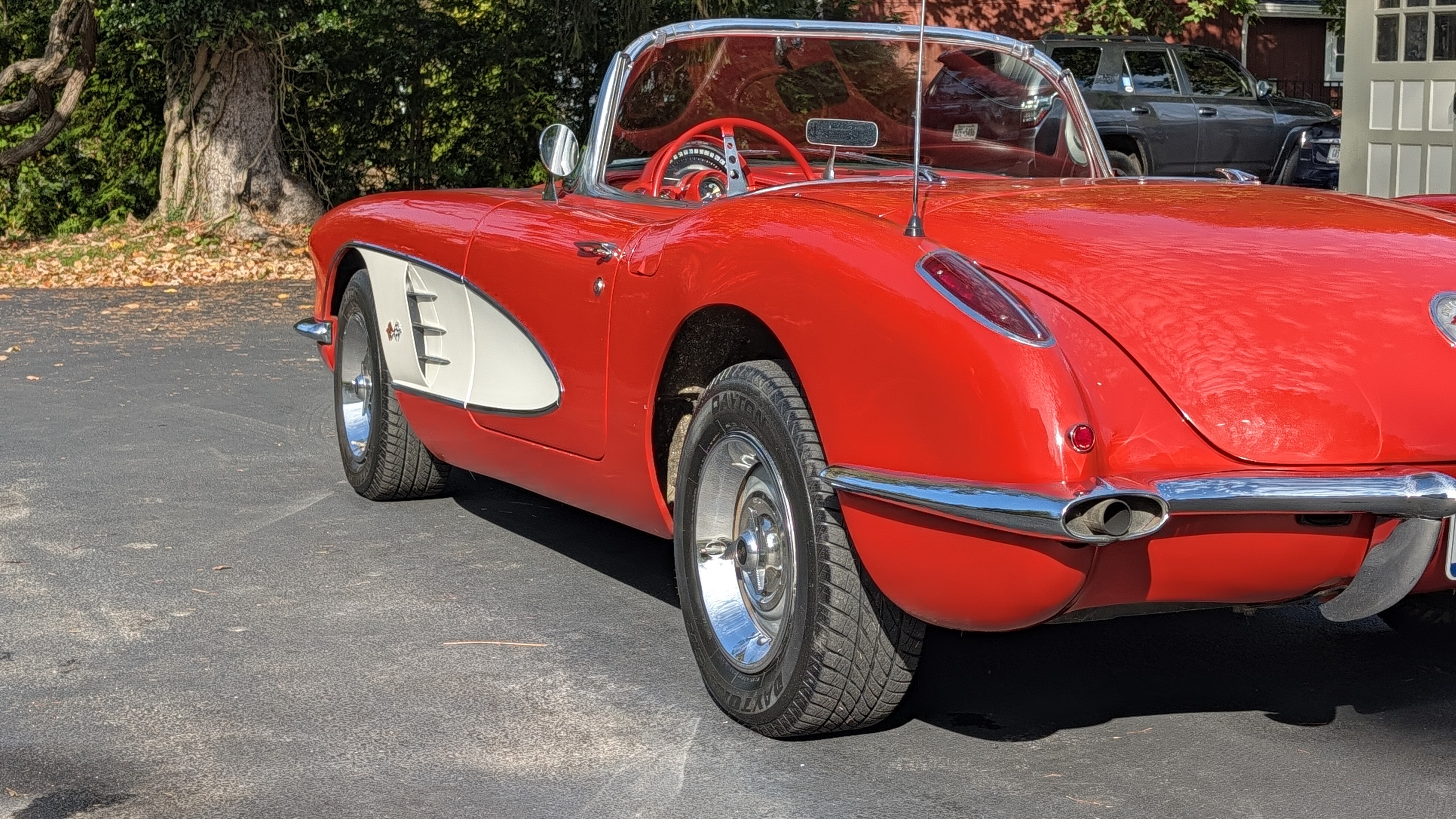 1960 Chevrolet Corvette 4