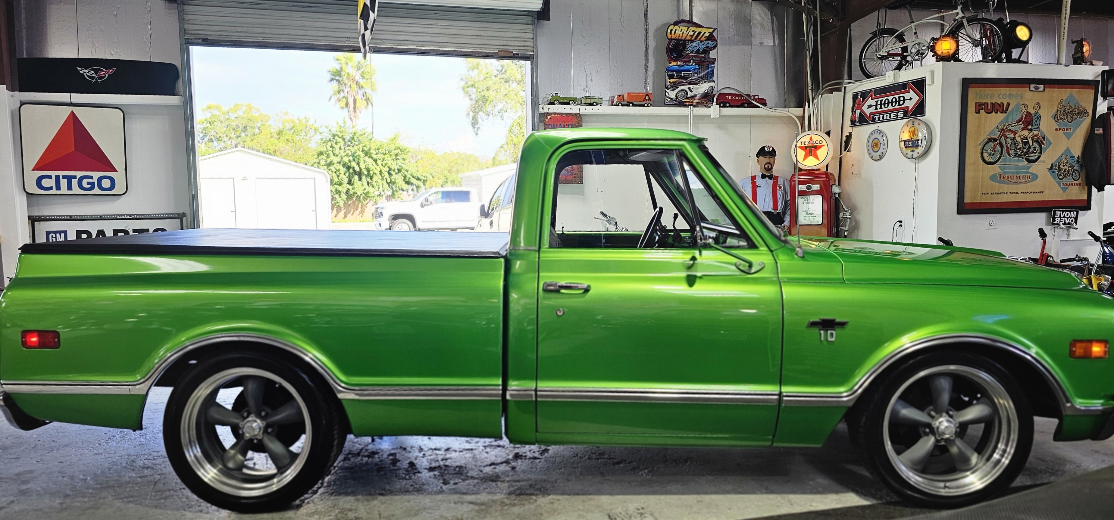 1968 CHEVROLET C-10 TRUCK 2
