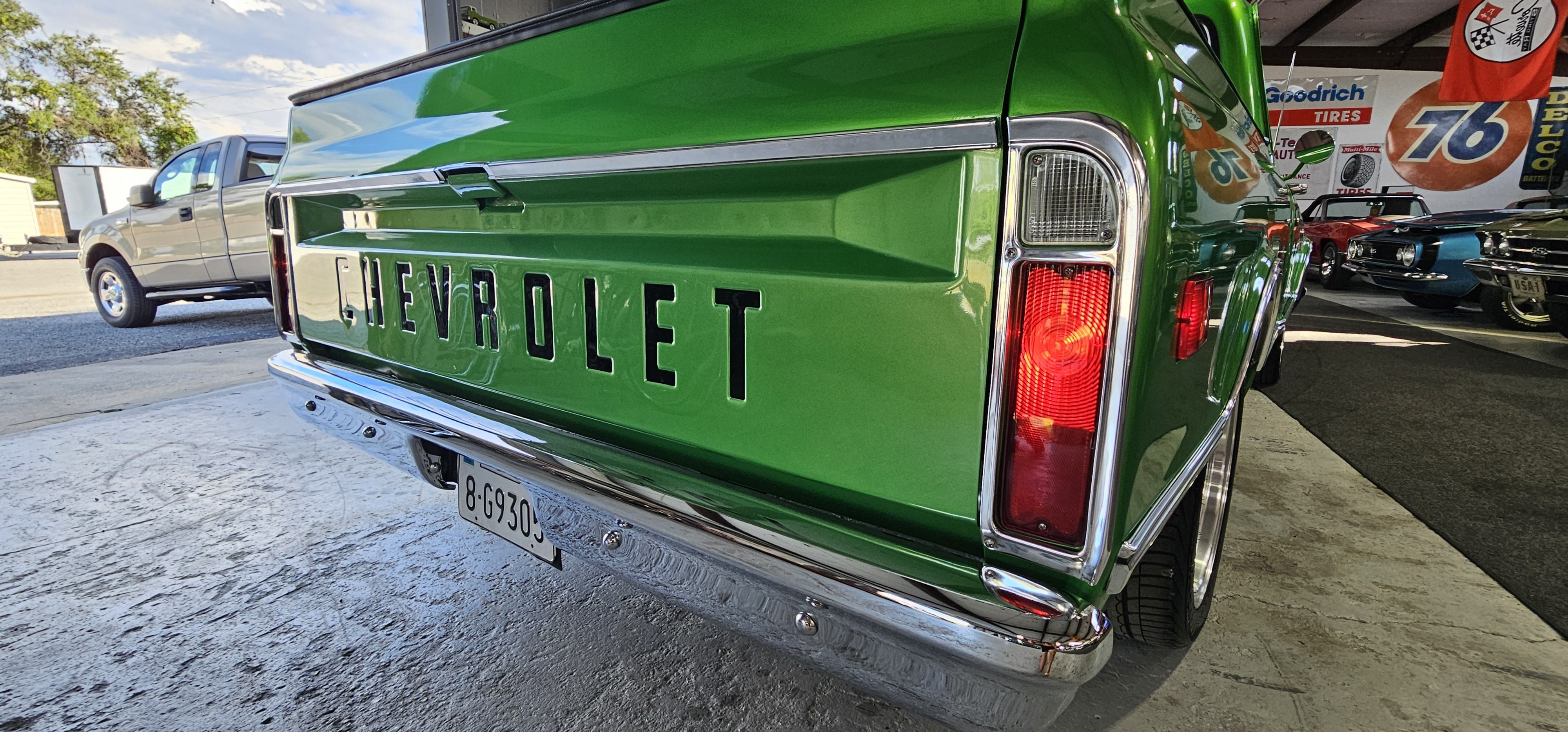 1968 CHEVROLET C-10 TRUCK 52