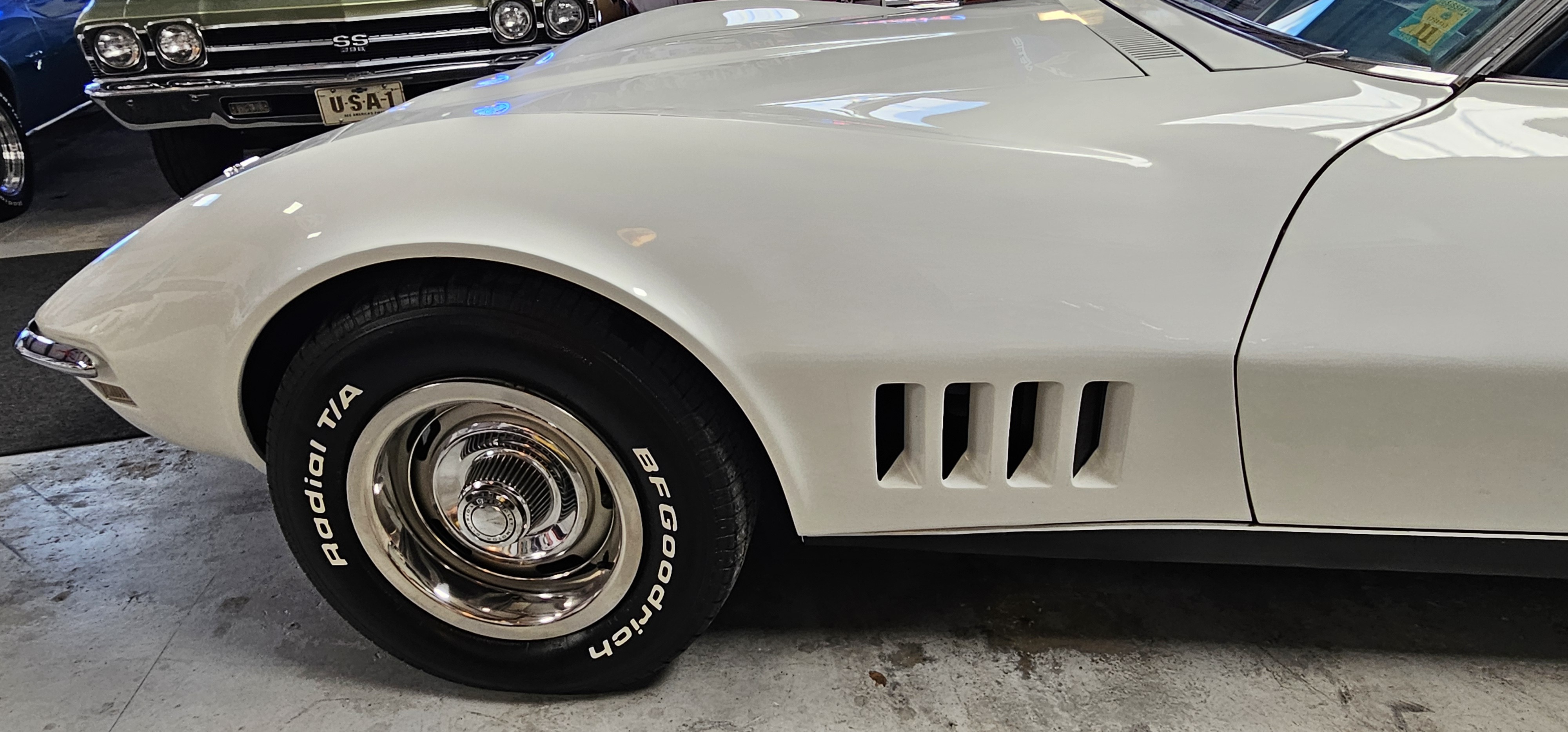 1968 CHEVROLET CORVETTE STINGRAY 26