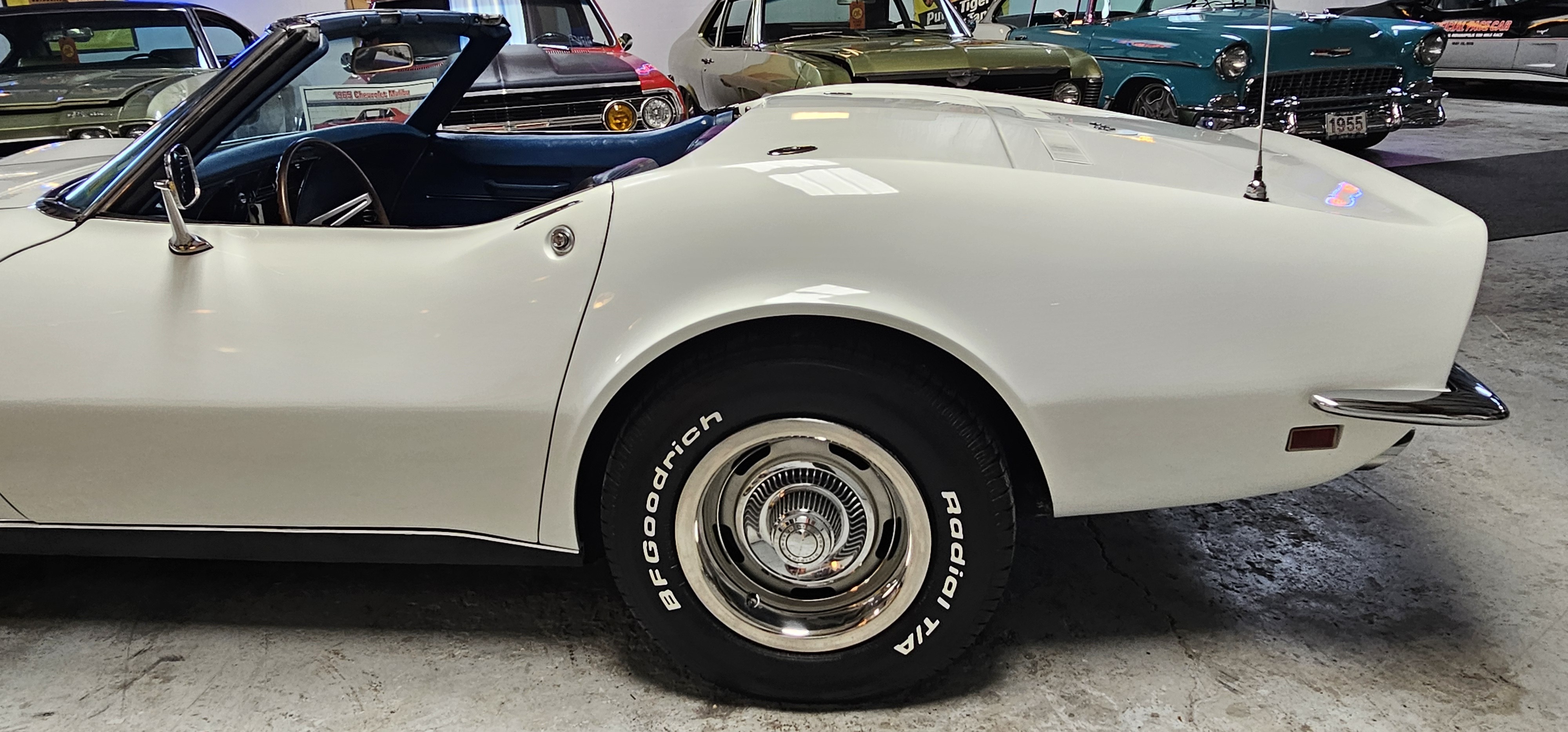 1968 CHEVROLET CORVETTE STINGRAY 28