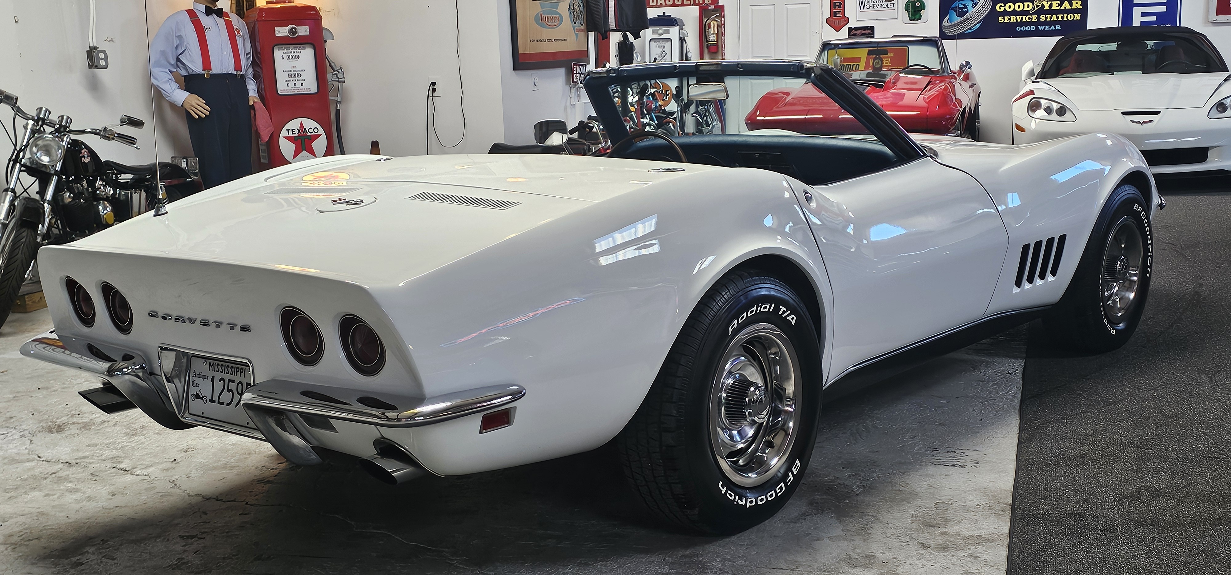 1968 CHEVROLET CORVETTE STINGRAY 37