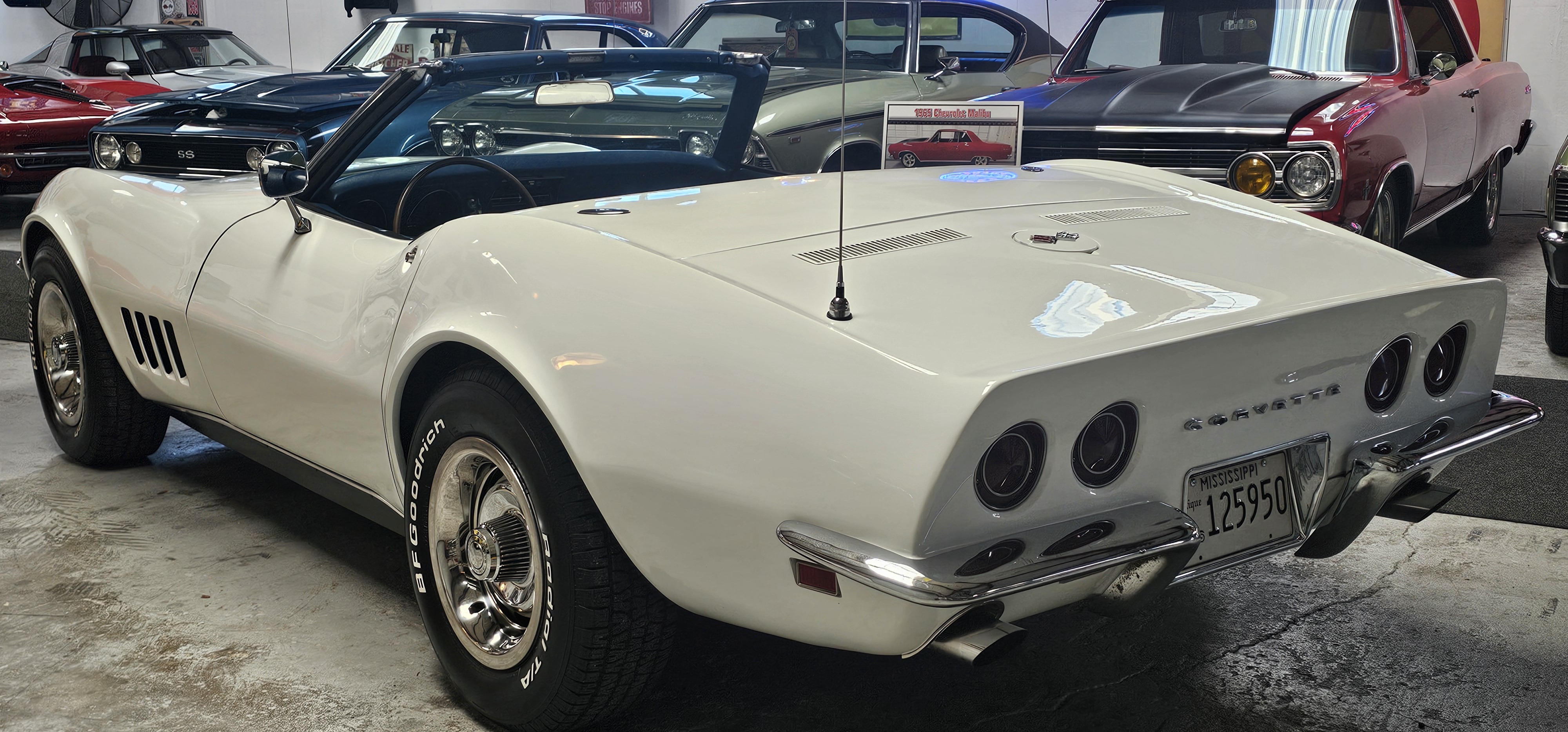1968 CHEVROLET CORVETTE STINGRAY 39