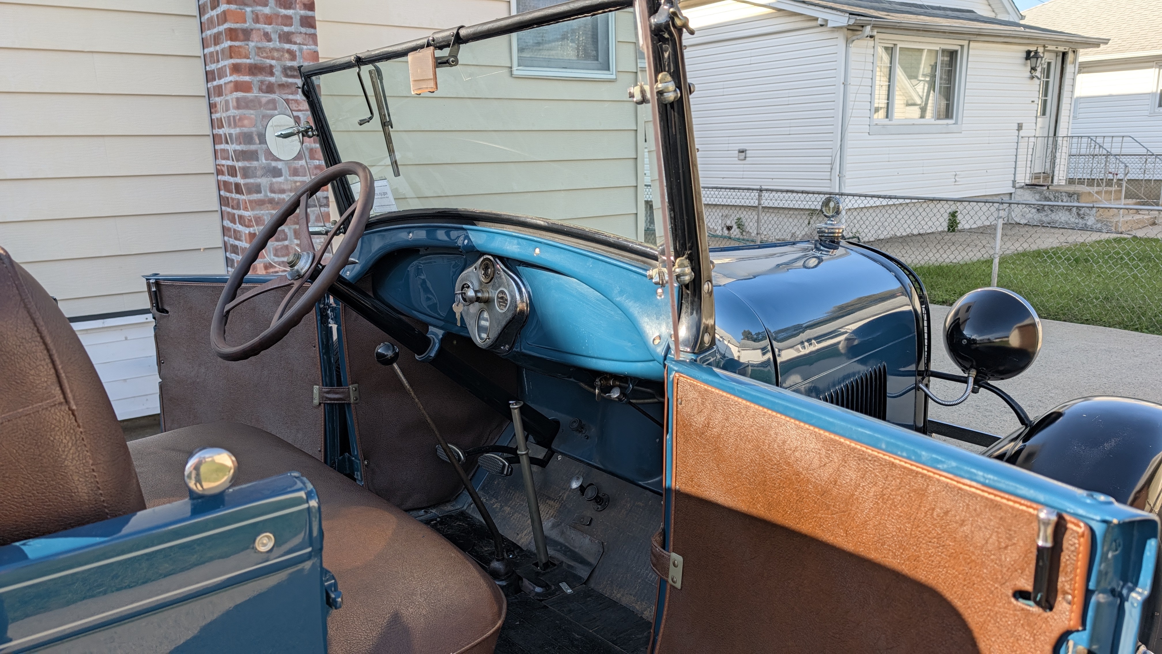 1928 Ford Model A 85