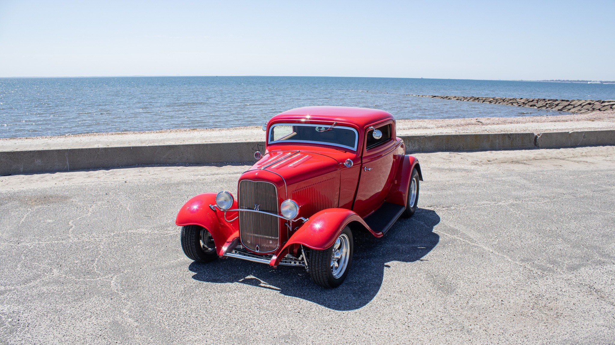 1932 Ford 3 Window 14