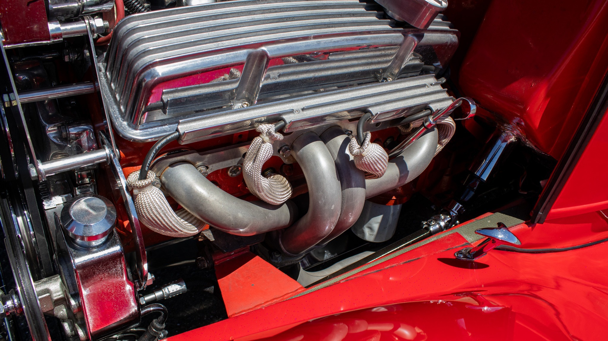 1932 Ford 3 Window 34