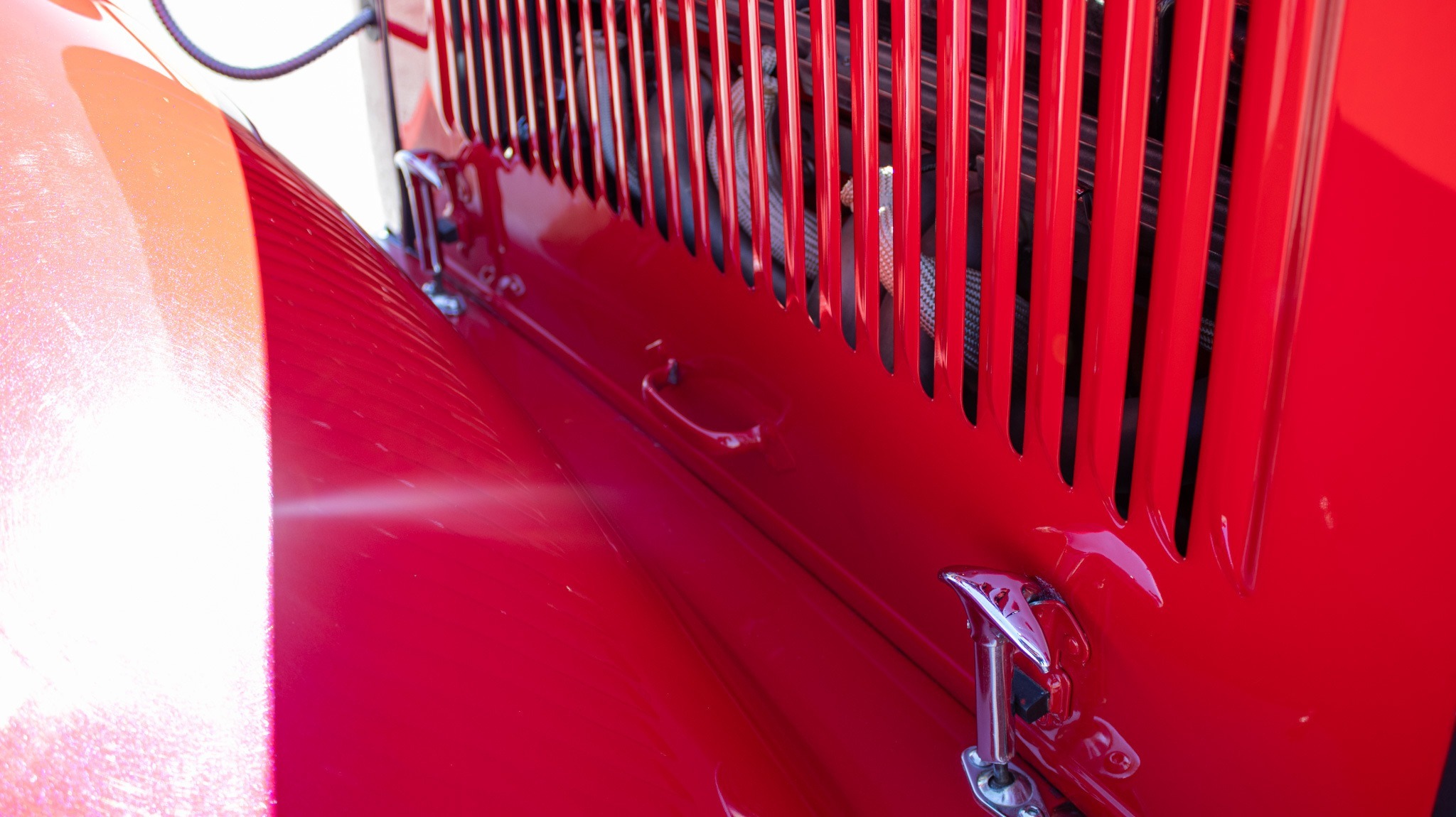1932 Ford 3 Window 43