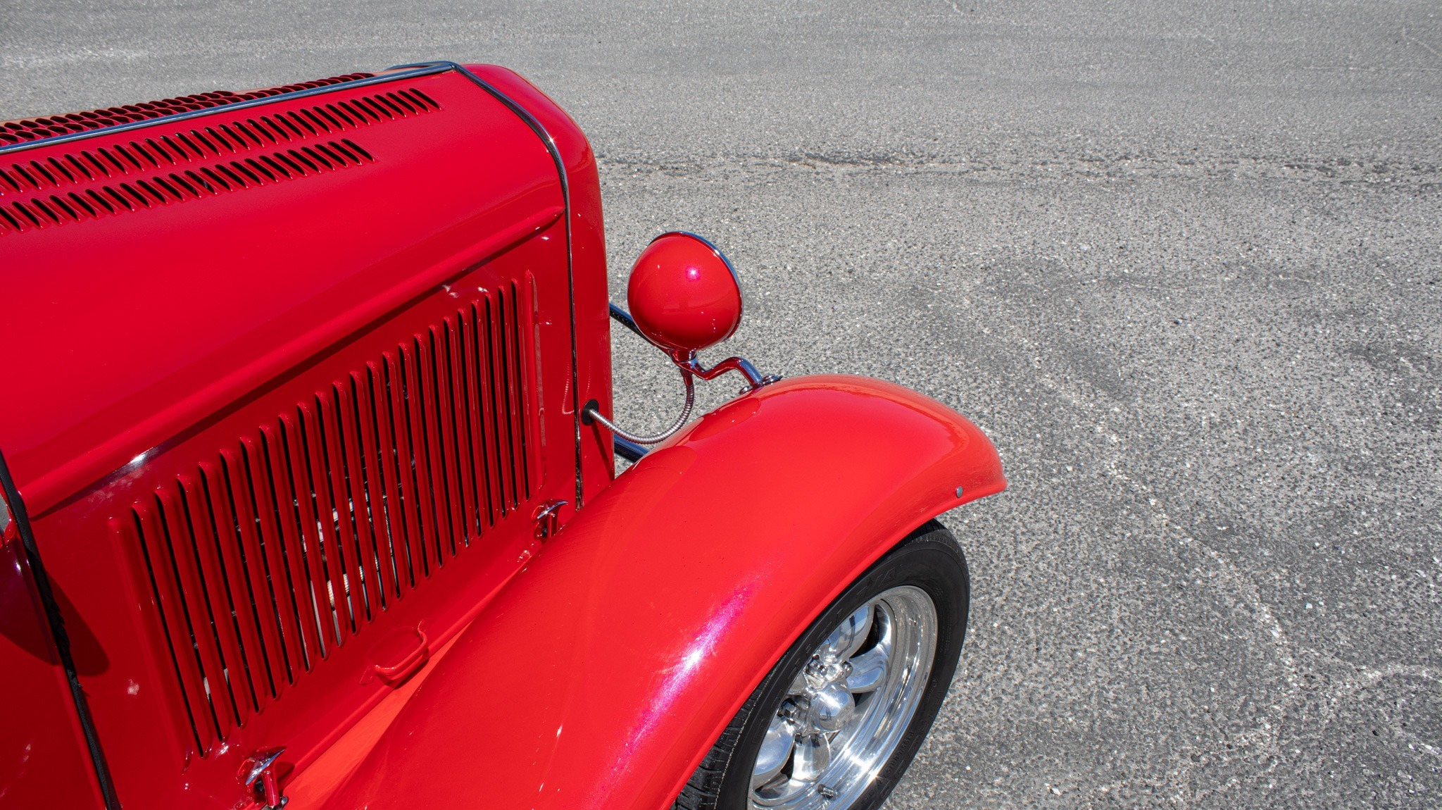 1932 Ford 3 Window 47