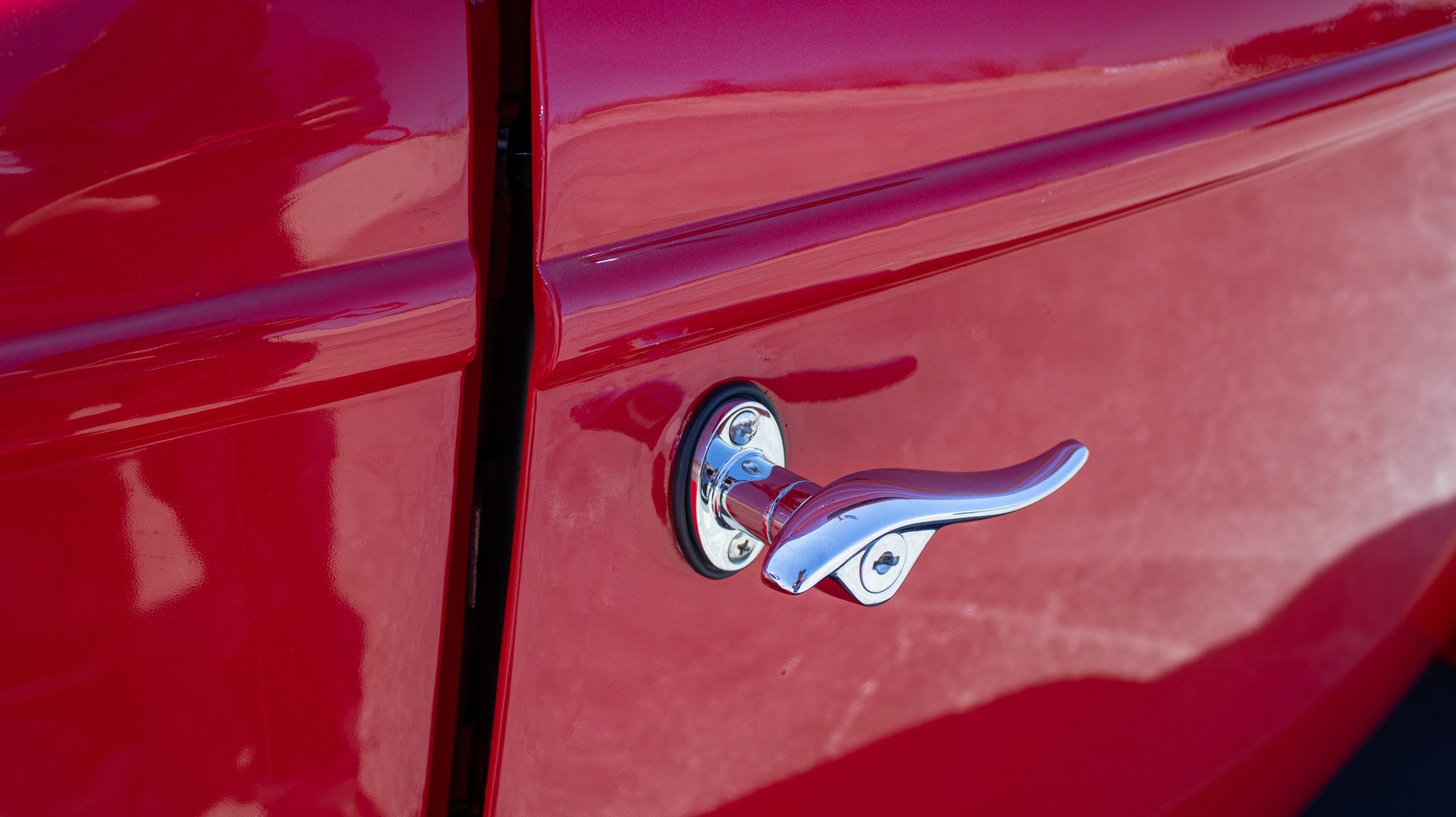 1932 Ford 3 Window 69