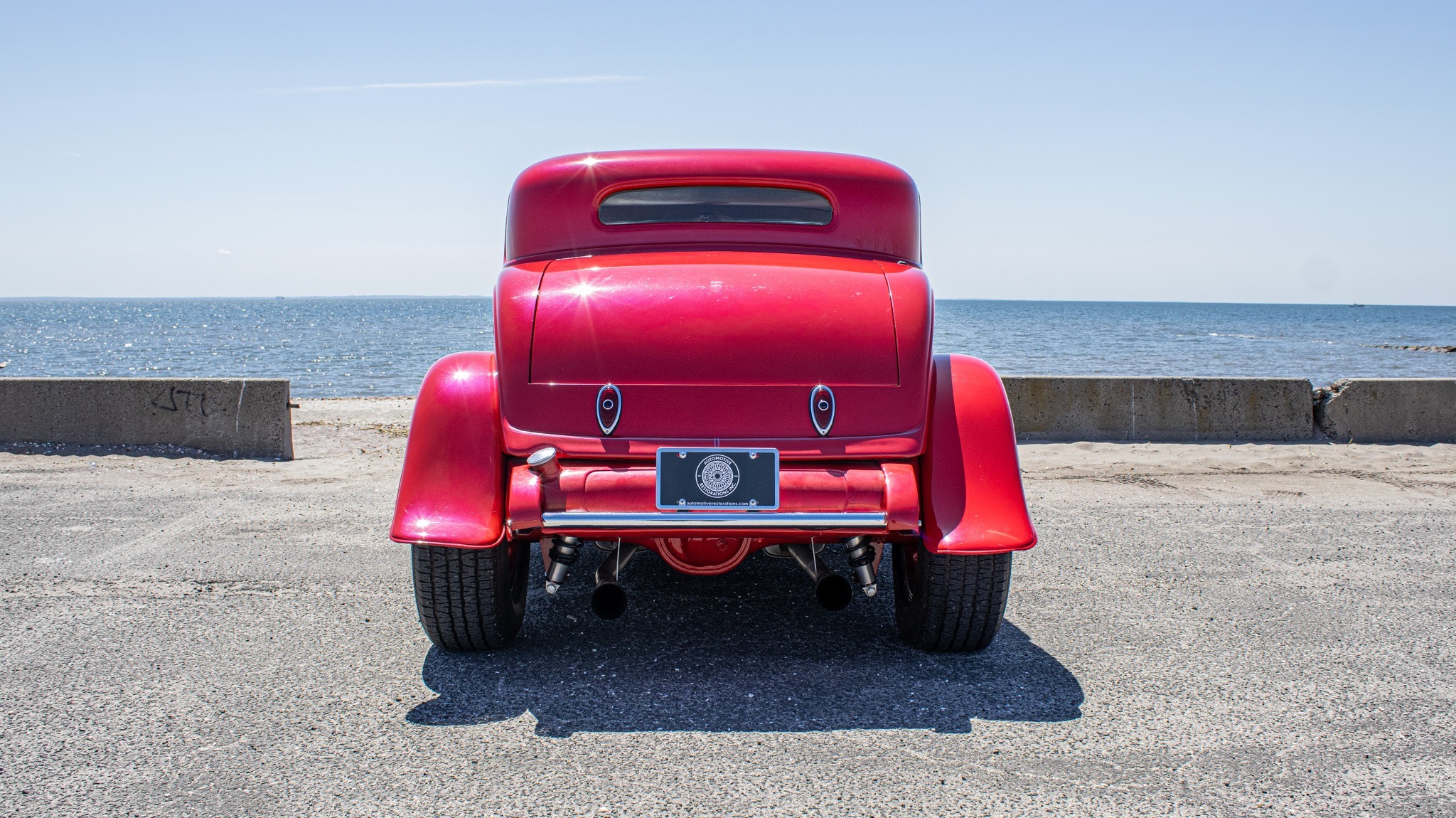 1932 Ford 3 Window 8
