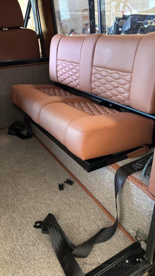 1999 Land Rover Defender 27