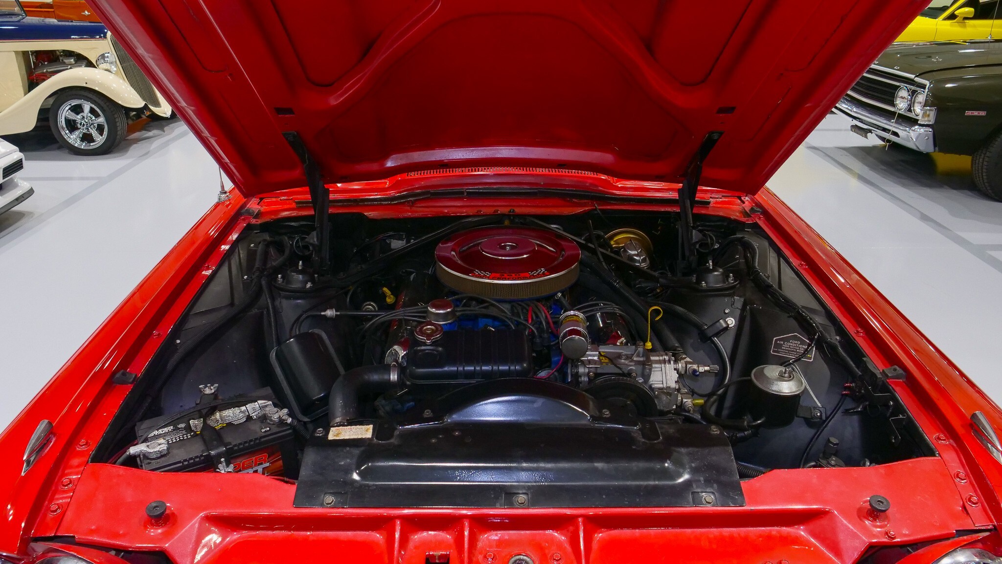 1964 Ford Thunderbird 26