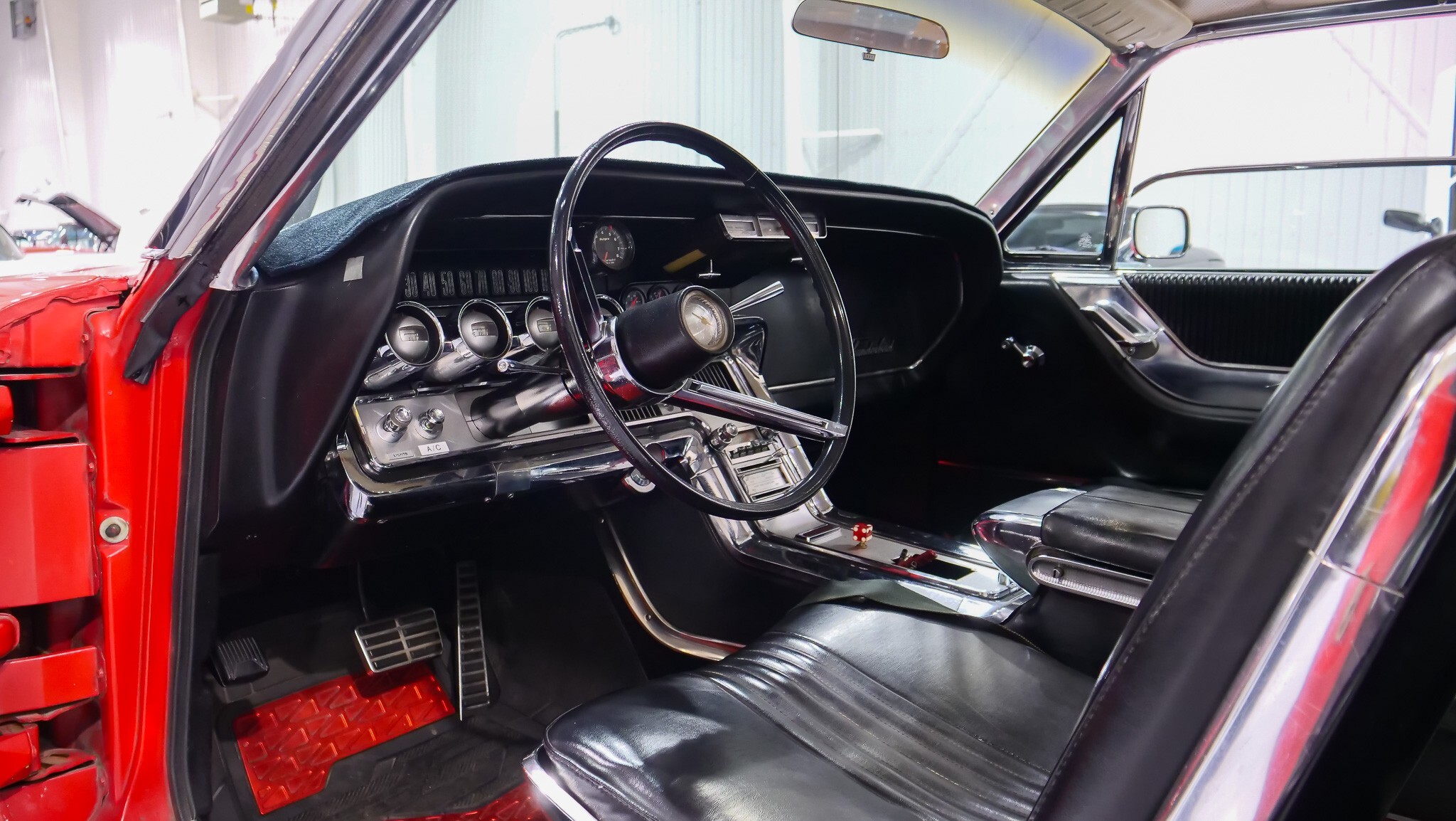 1964 Ford Thunderbird 16