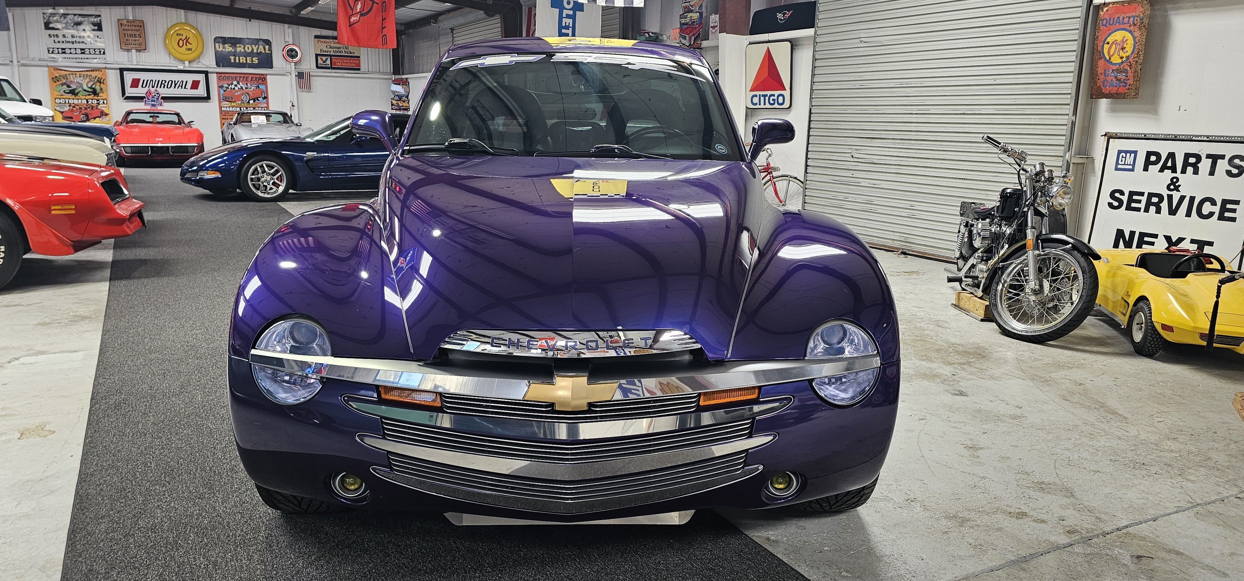 2004 CHEVROLET SSR SUPER SPORT 10