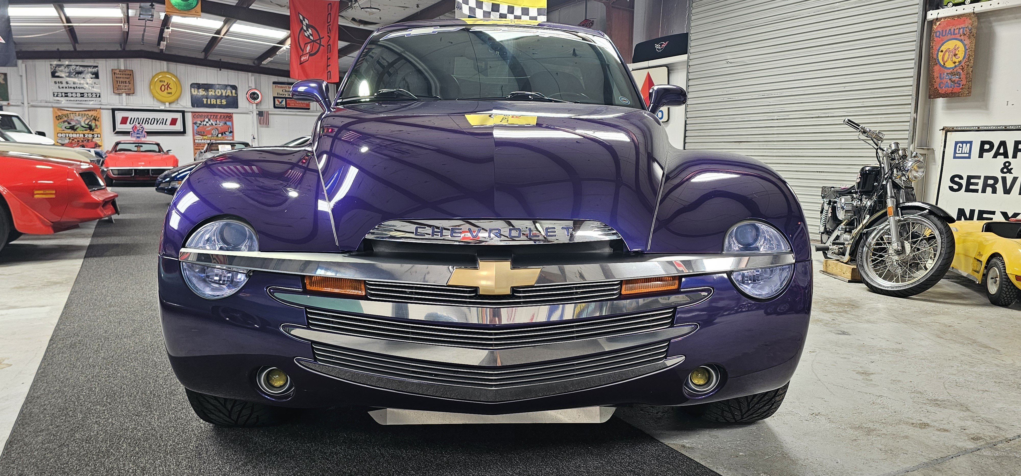 2004 CHEVROLET SSR SUPER SPORT 11