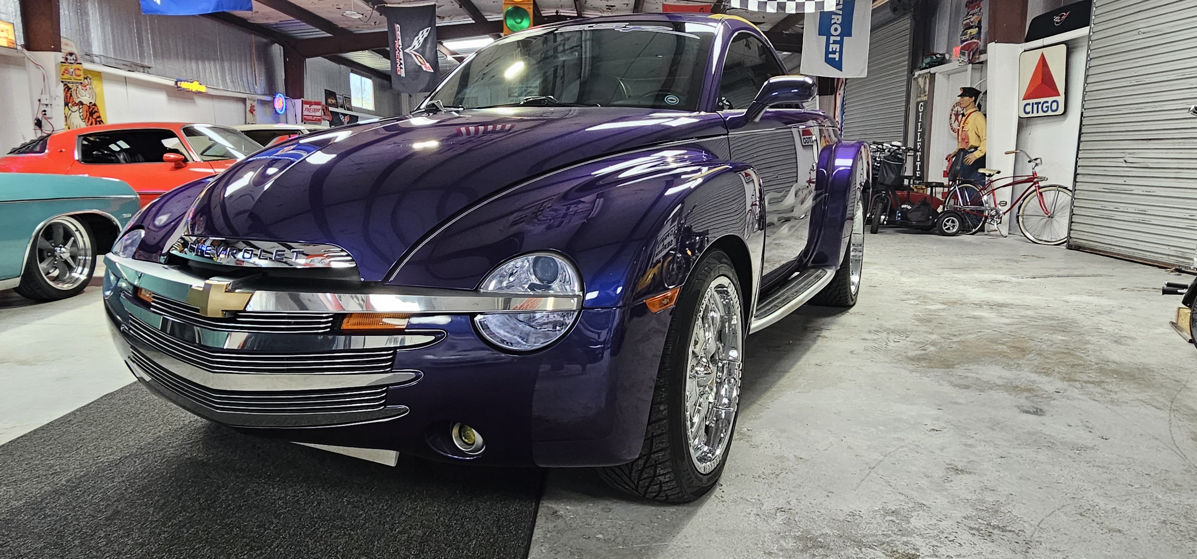 2004 CHEVROLET SSR SUPER SPORT 13