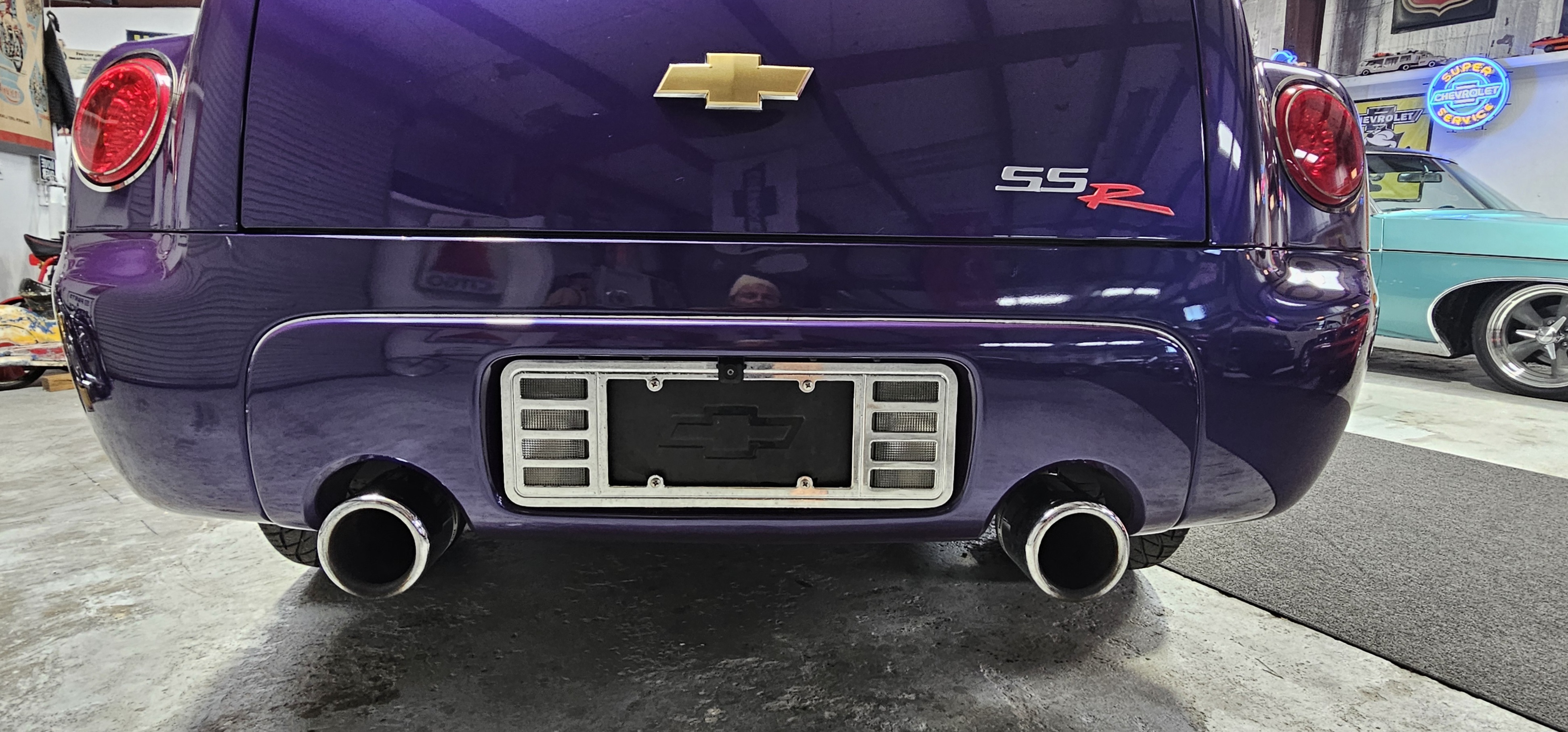 2004 CHEVROLET SSR SUPER SPORT 35