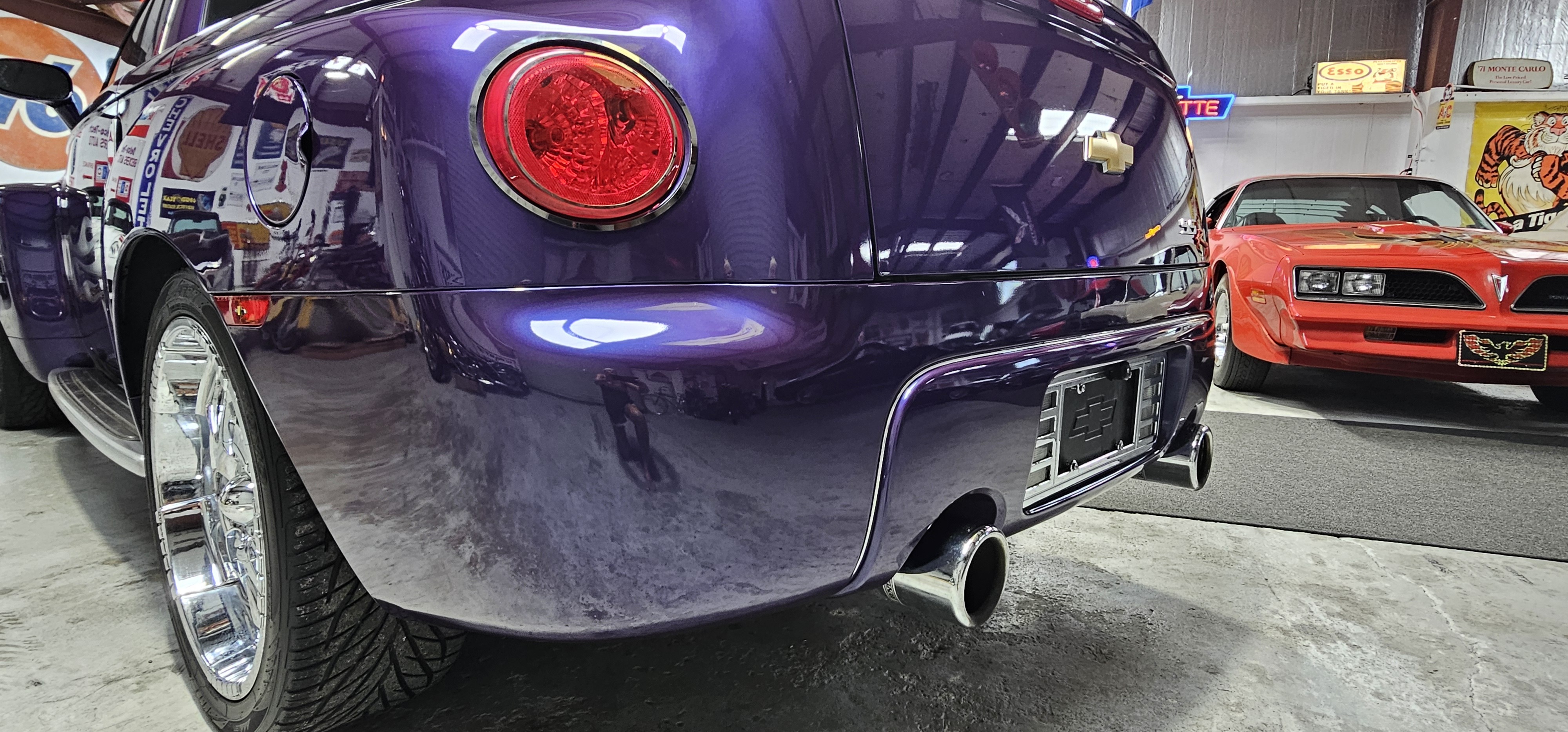 2004 CHEVROLET SSR SUPER SPORT 36