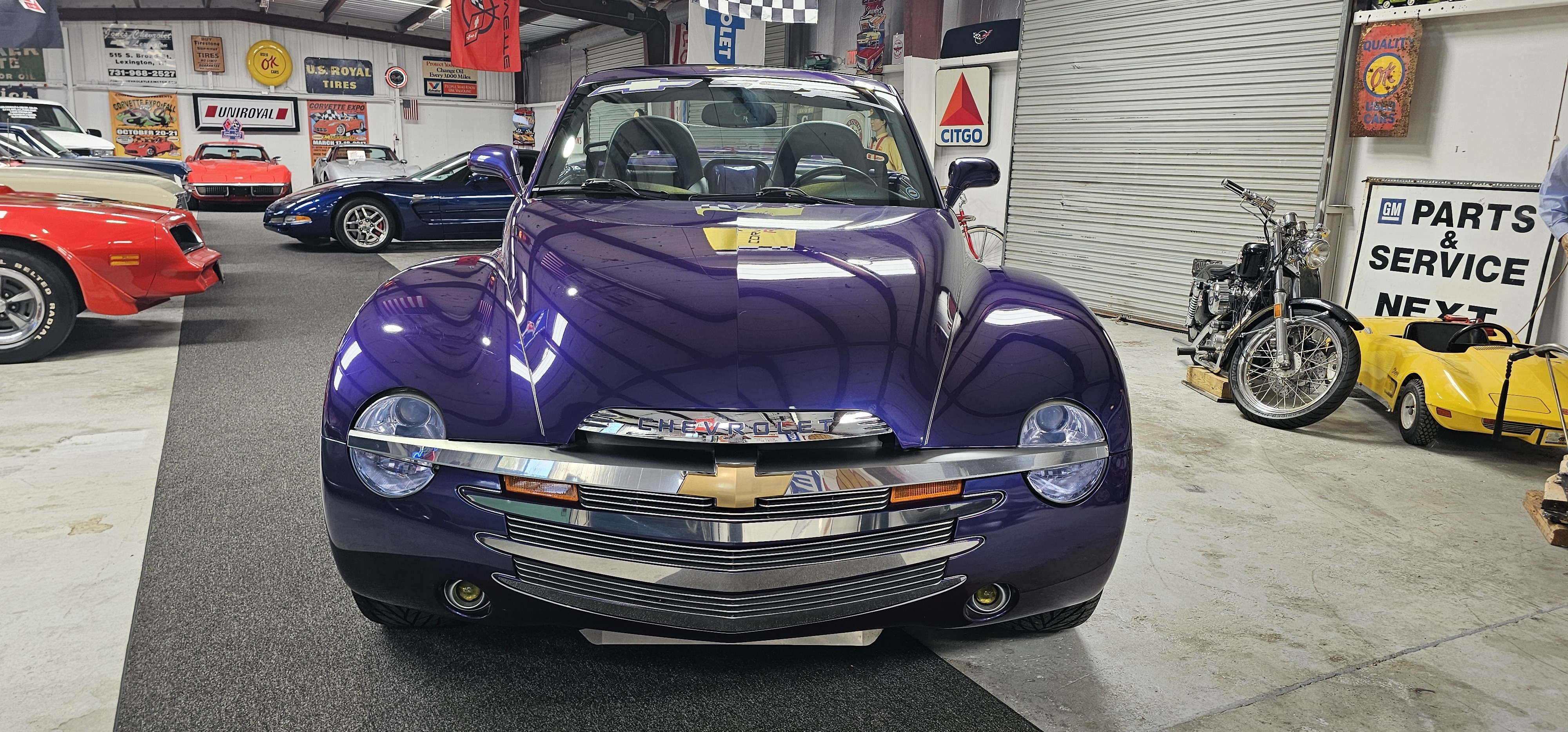 2004 CHEVROLET SSR SUPER SPORT 38