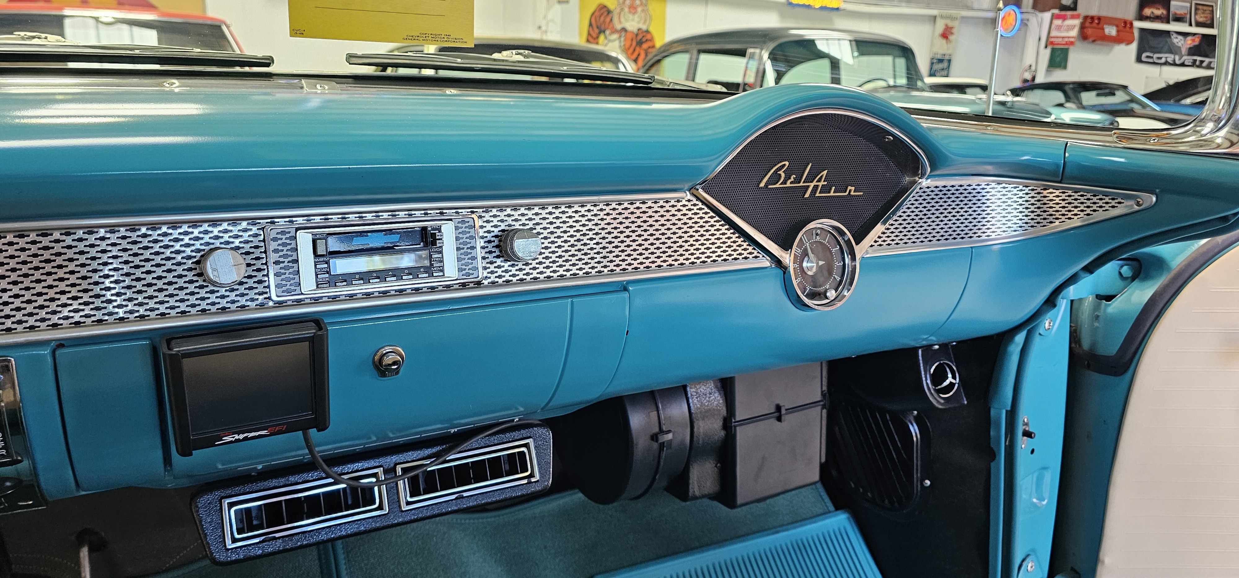 1855 CHEVROLET BEL-AIR 2-DOOR HARDTOP 71