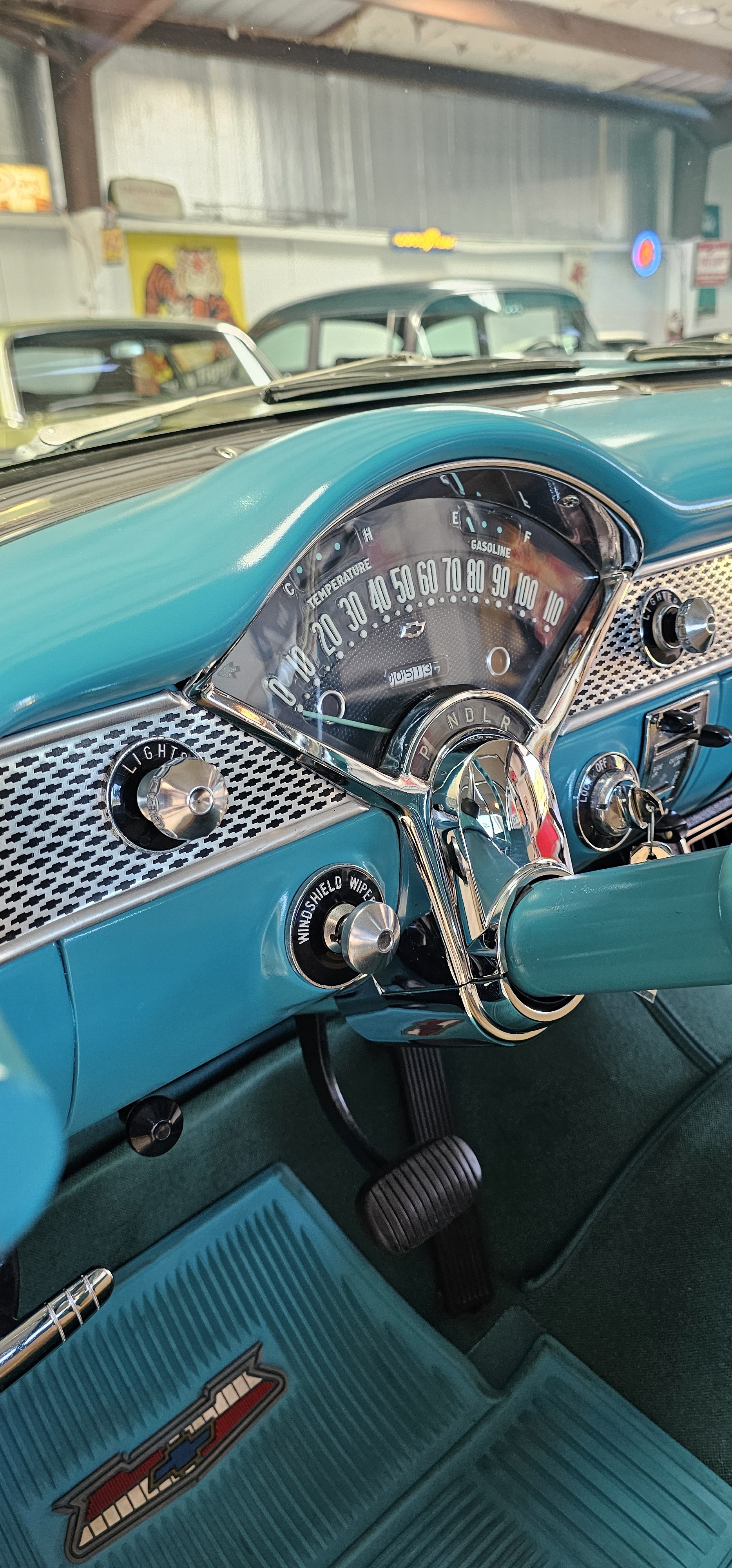 1855 CHEVROLET BEL-AIR 2-DOOR HARDTOP 74