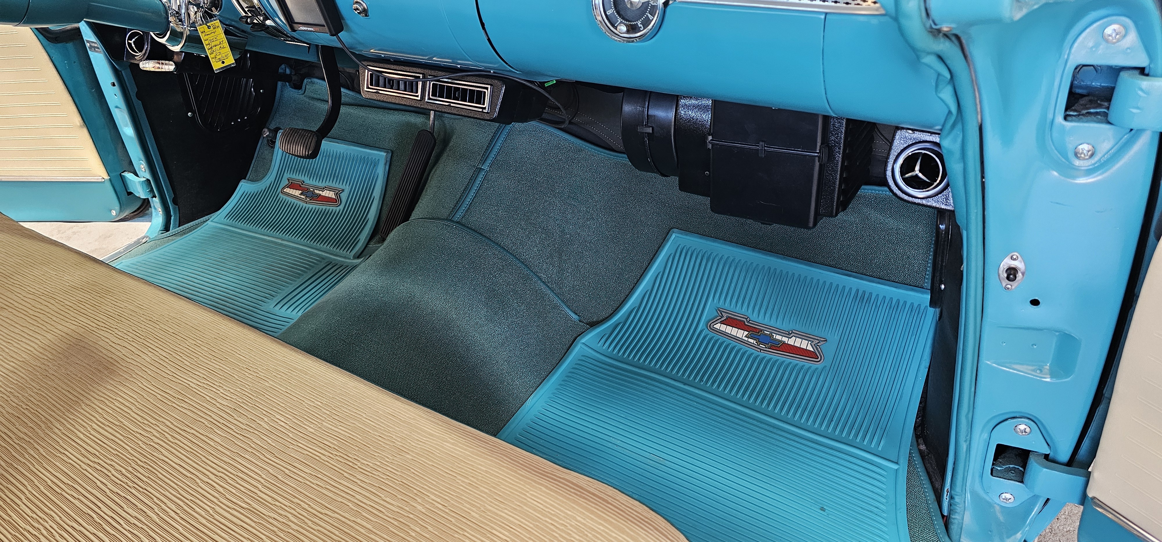 1855 CHEVROLET BEL-AIR 2-DOOR HARDTOP 81