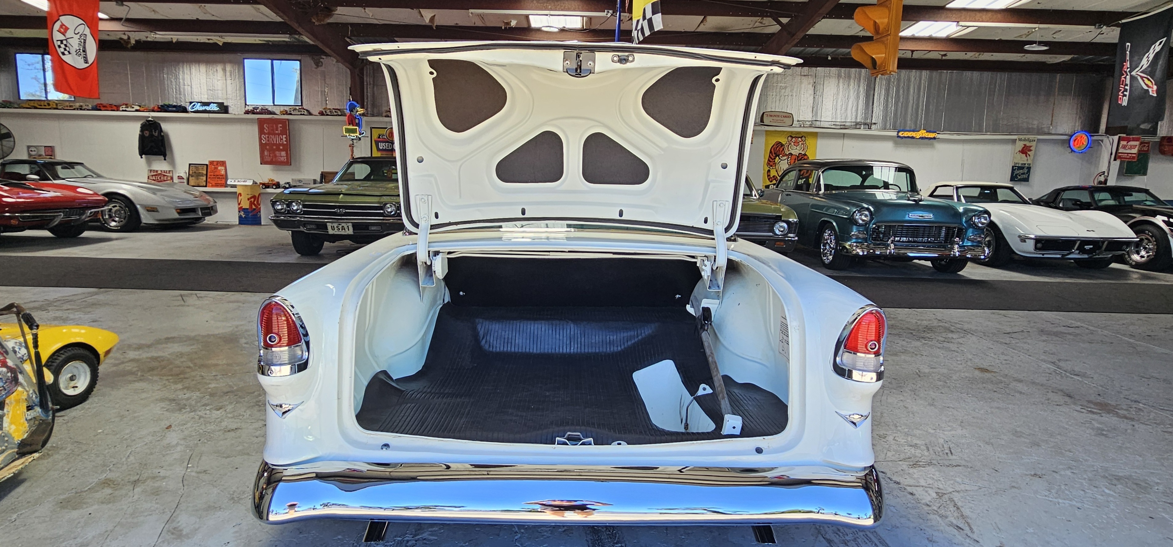1855 CHEVROLET BEL-AIR 2-DOOR HARDTOP 90